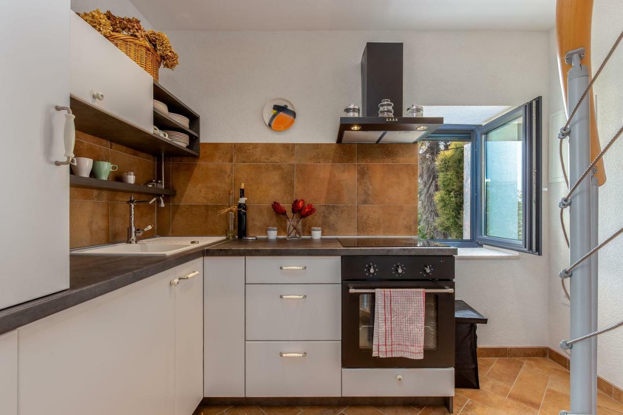 Apartment Li Tar-Vabriga Bagian luar foto