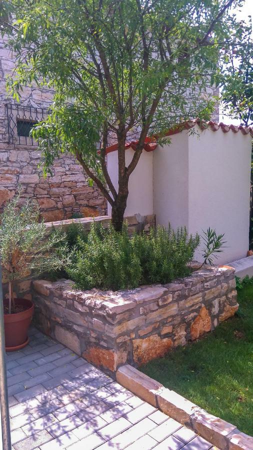 Apartment Li Tar-Vabriga Bagian luar foto