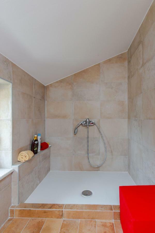 Apartment Li Tar-Vabriga Bagian luar foto